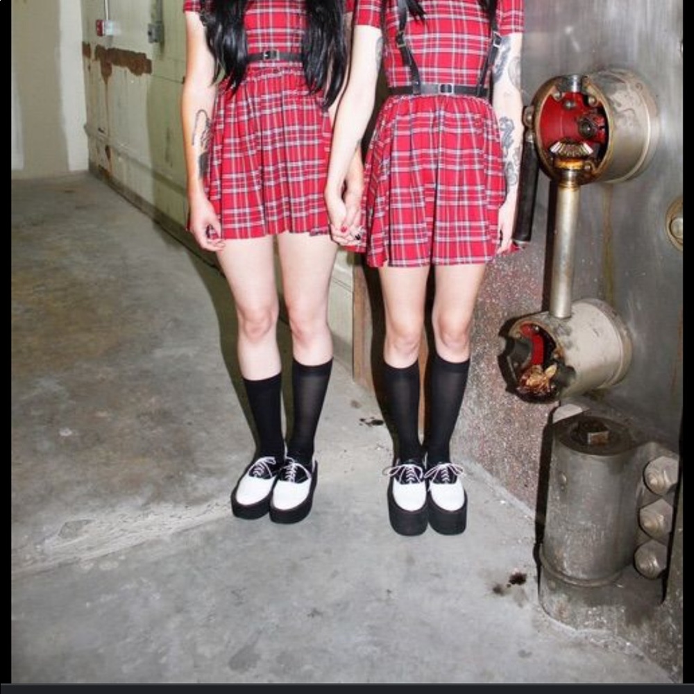 ISO Deandri pieces! L,xl